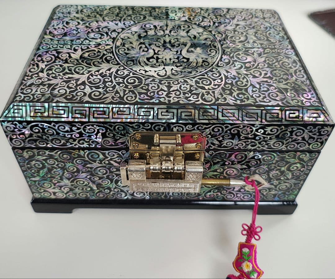 韓国 螺鈿細工 ジュエリーボックス 鍵付 - メルカリ