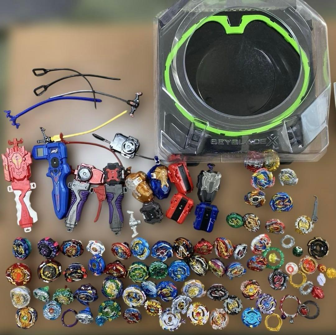 ベイブレード スタジアムセット まとめ売り（多色、付属品付き