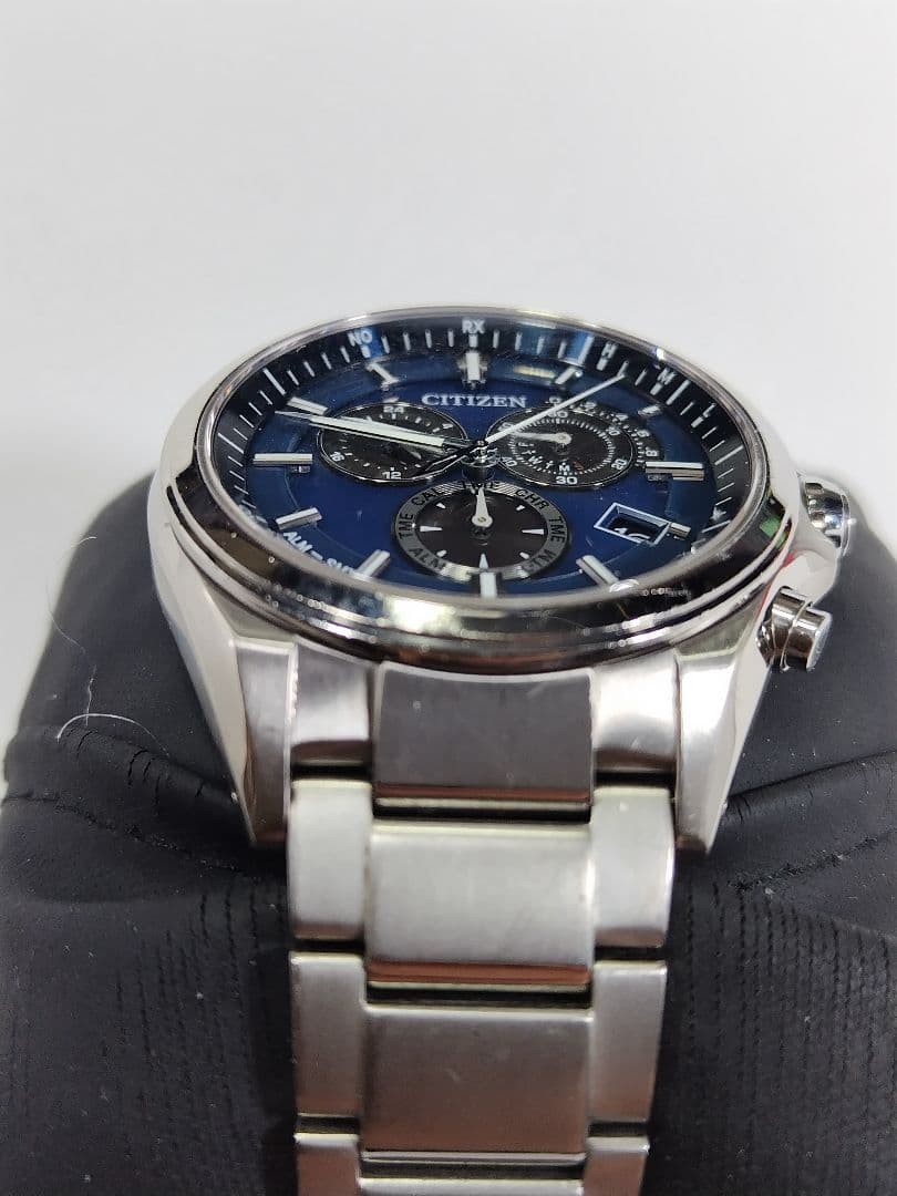 シチズン　アテッサ　エコドライブ　軽量スーパーチタン製　 電波時計