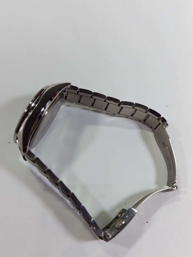 シチズン　アテッサ　エコドライブ　軽量スーパーチタン製　 電波時計