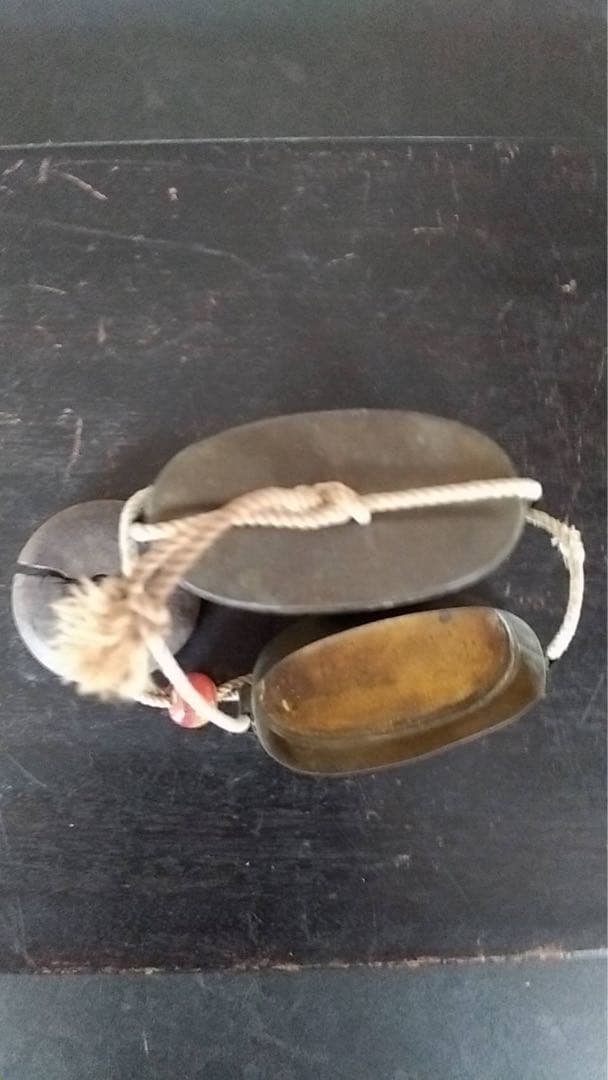 印籠　根付　トンボ玉　提げ物　アンティーク　煙草入れ　印鑑　緒締め　古道具