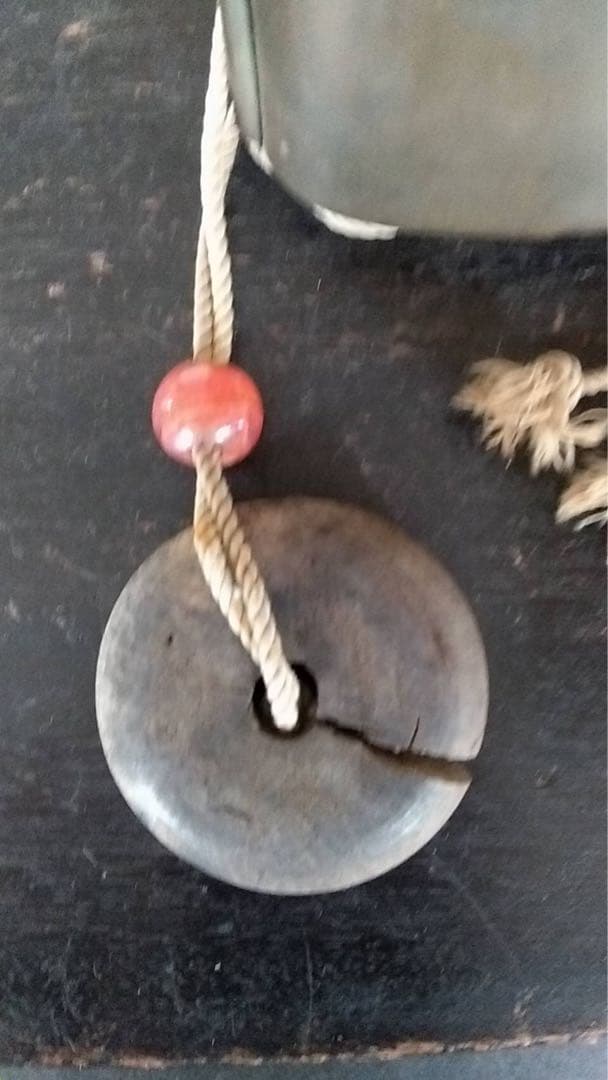 印籠　根付　トンボ玉　提げ物　アンティーク　煙草入れ　印鑑　緒締め　古道具