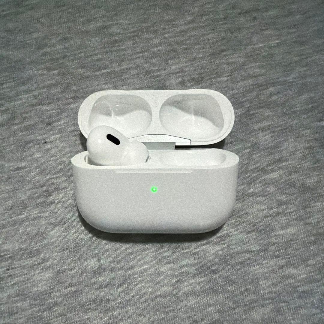 AirPodsPro2 ケースと左耳 正規品 箱あり - メルカリ