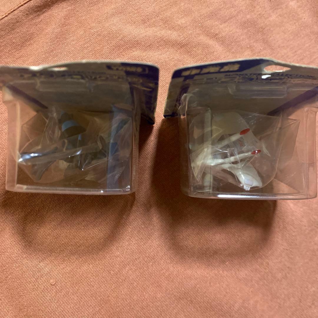 限定モンスターコレクション　ゼクロム　レシラム　オーバードライブ