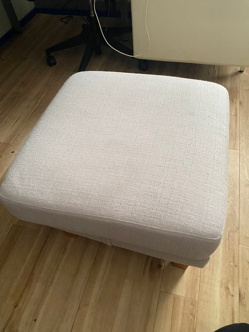 モモナチュラル オットマン