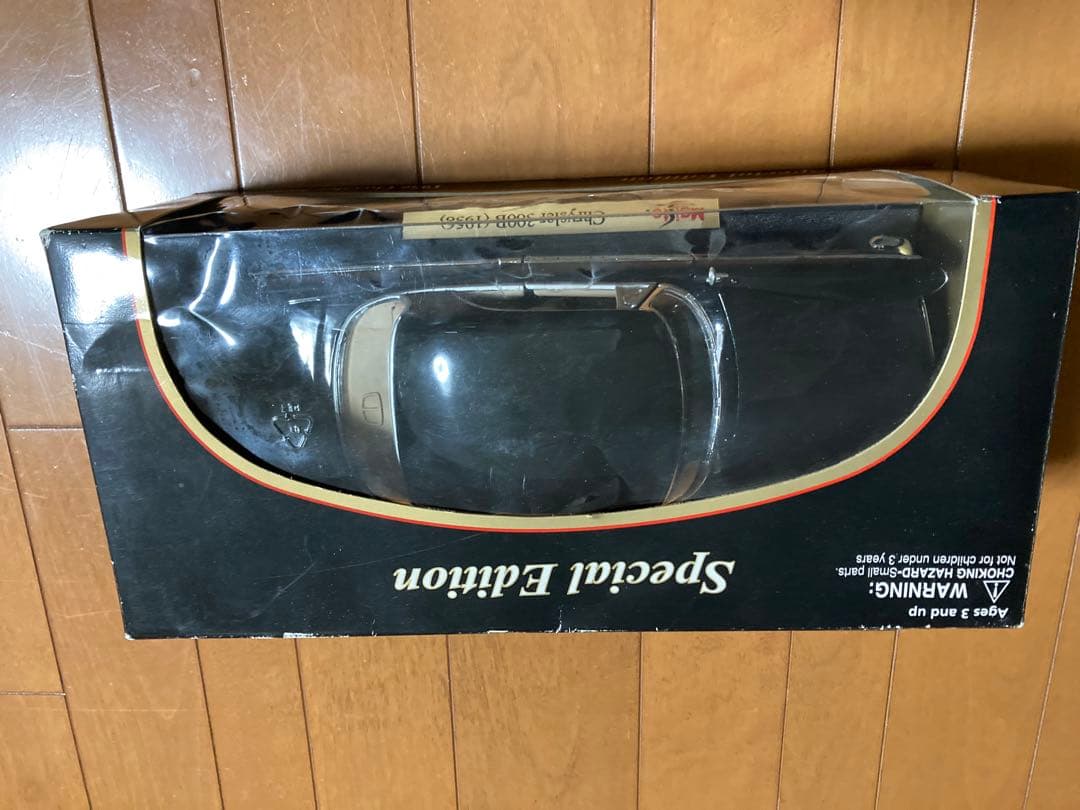 Maisto Chrysler 300B (1956) ミニカー