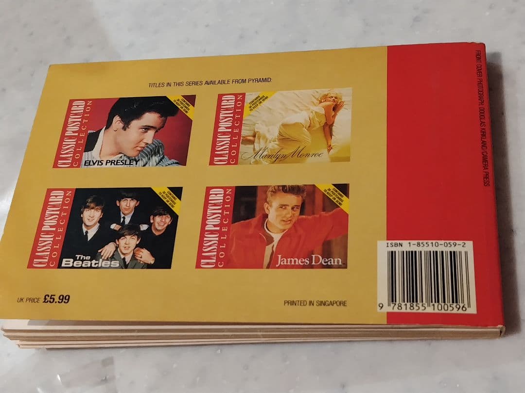 マリリン・モンロー メダルとポストカードセット - メルカリ