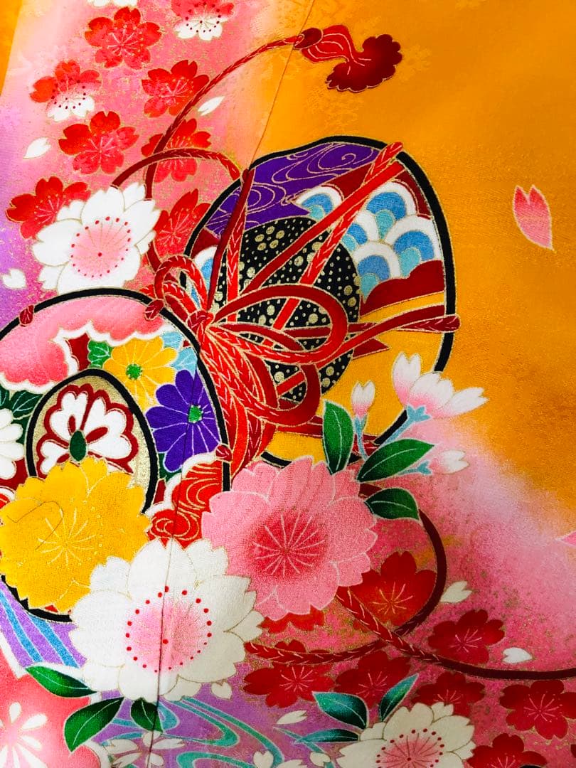 七五三七歳‼豪華黄色赤地可愛い❤️手毬桜金彩金箔煌びやか際立つ‼️完全フルセット絢爛