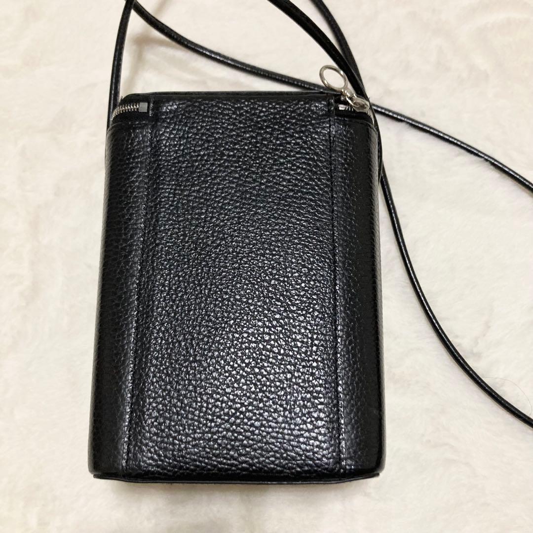 Aeta ボックスショルダーバッグ　ブラック　レザー