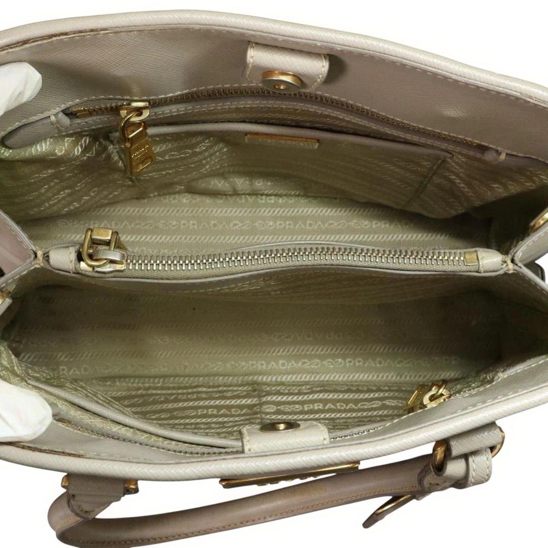 【人気】PRADA プラダ ハンドバッグ　ガレリア　サフィアーノレザー 三角ロゴ
