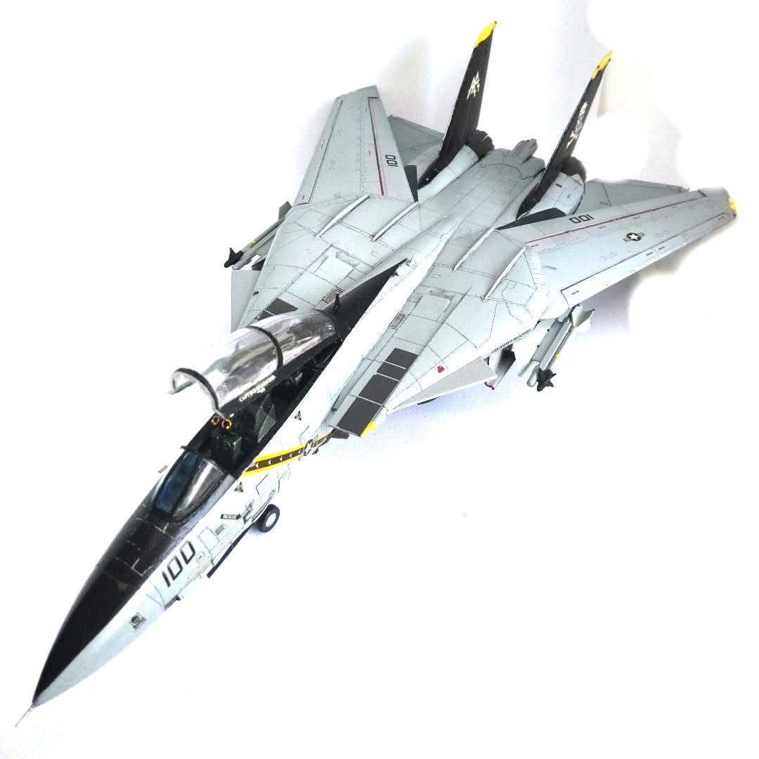 完成品】 F-14B トムキャット ジョリー ロジャーズ 1/72
