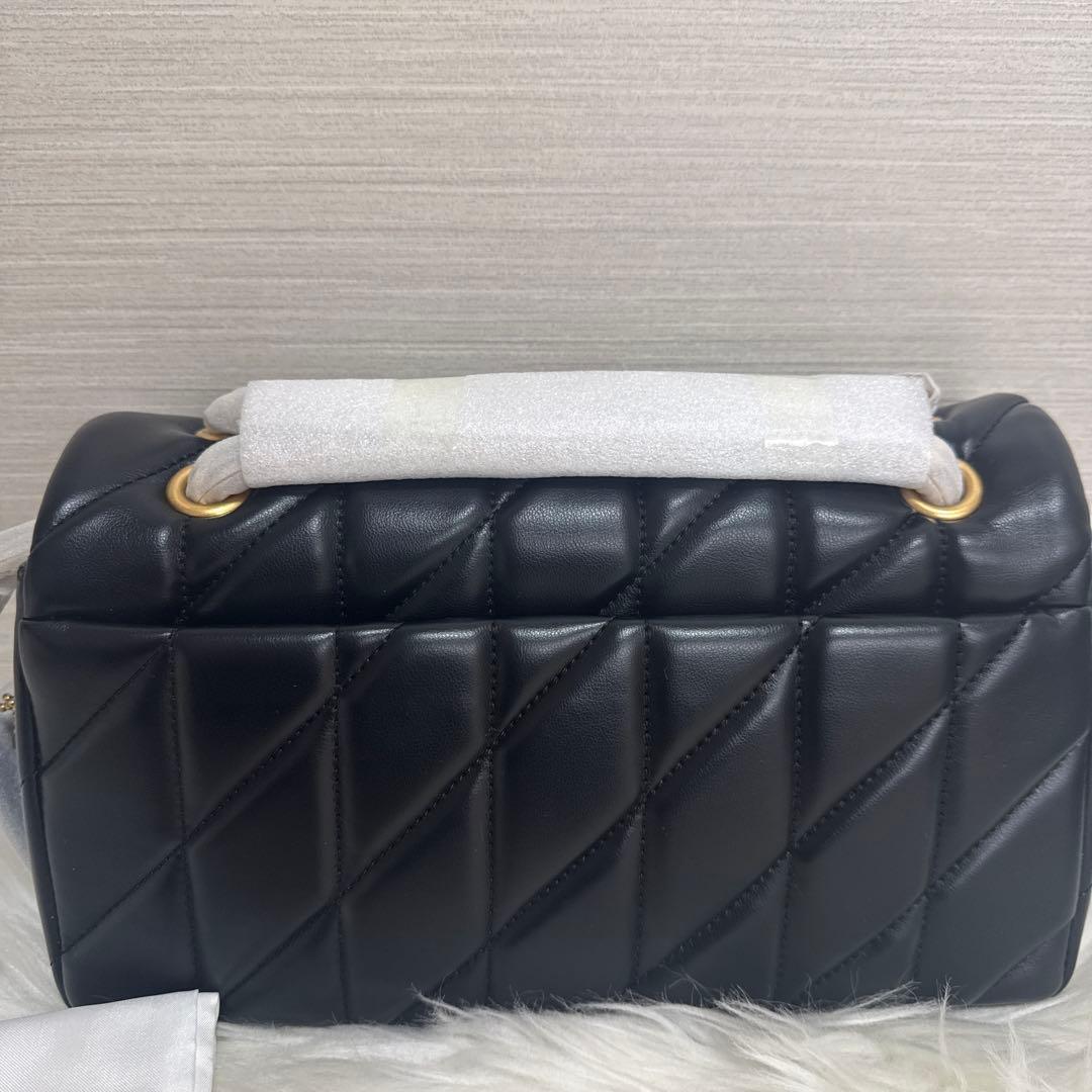 COACH ブラック キルティングショルダーバッグ26cm