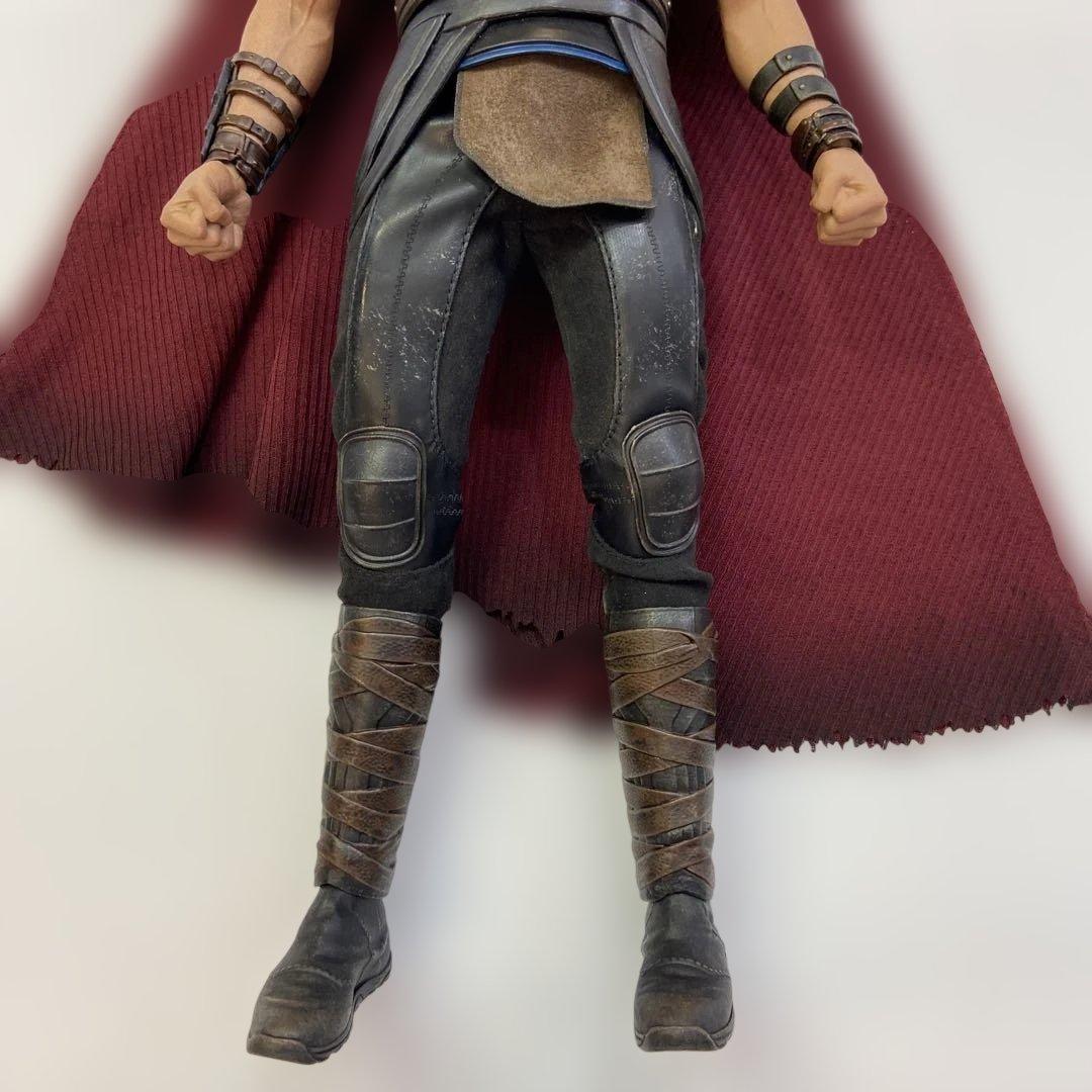 ホットトイズ ソー ラグナロク （ロードウォーン版）コミコン限定