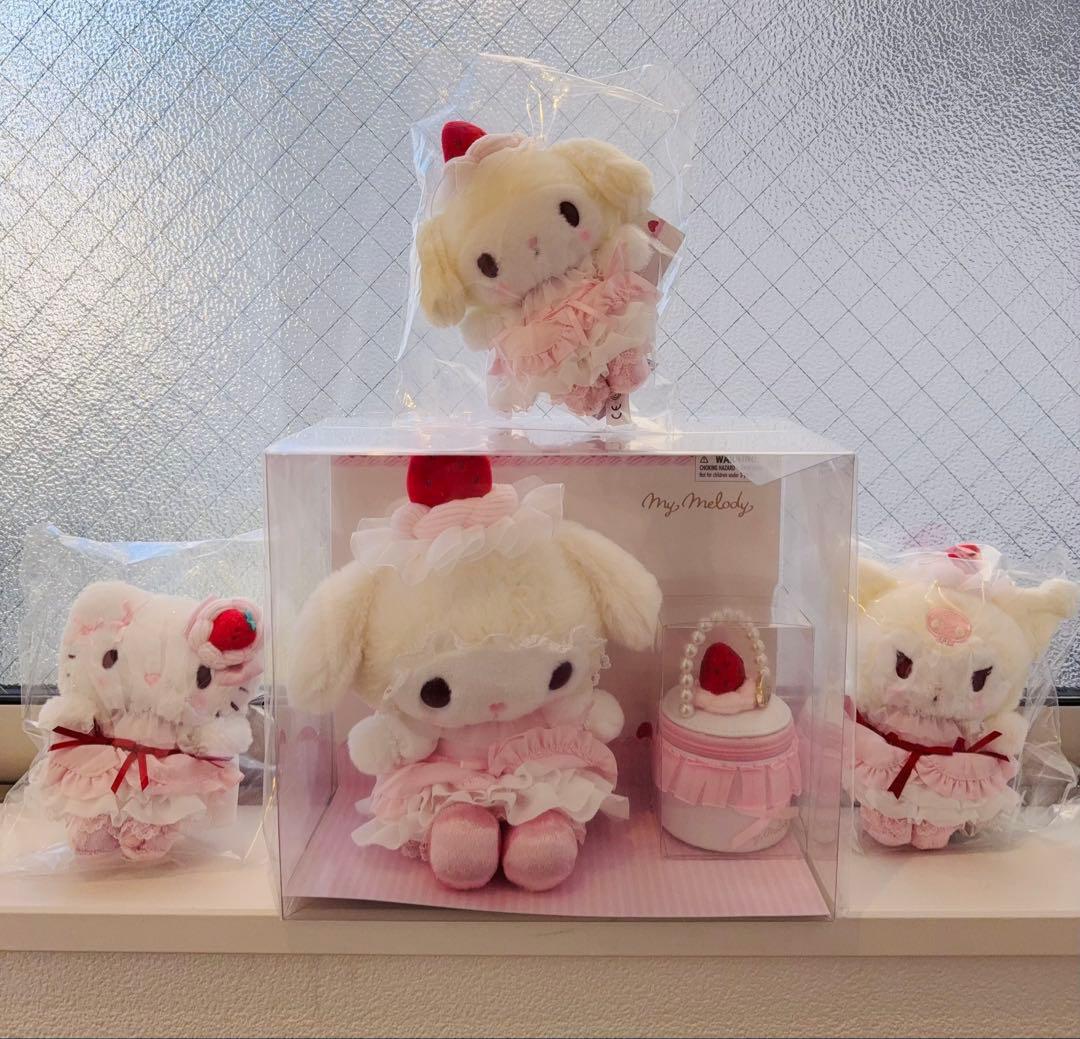 【完売品】サンリオ いちごホイップケーキデザインシリーズ　4点セット