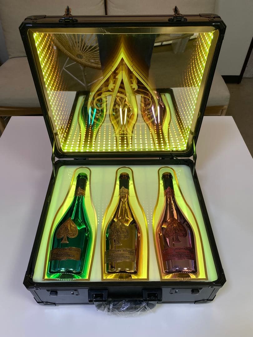 アルマンドアタッシュケース シャンパンボックス 色変更可能