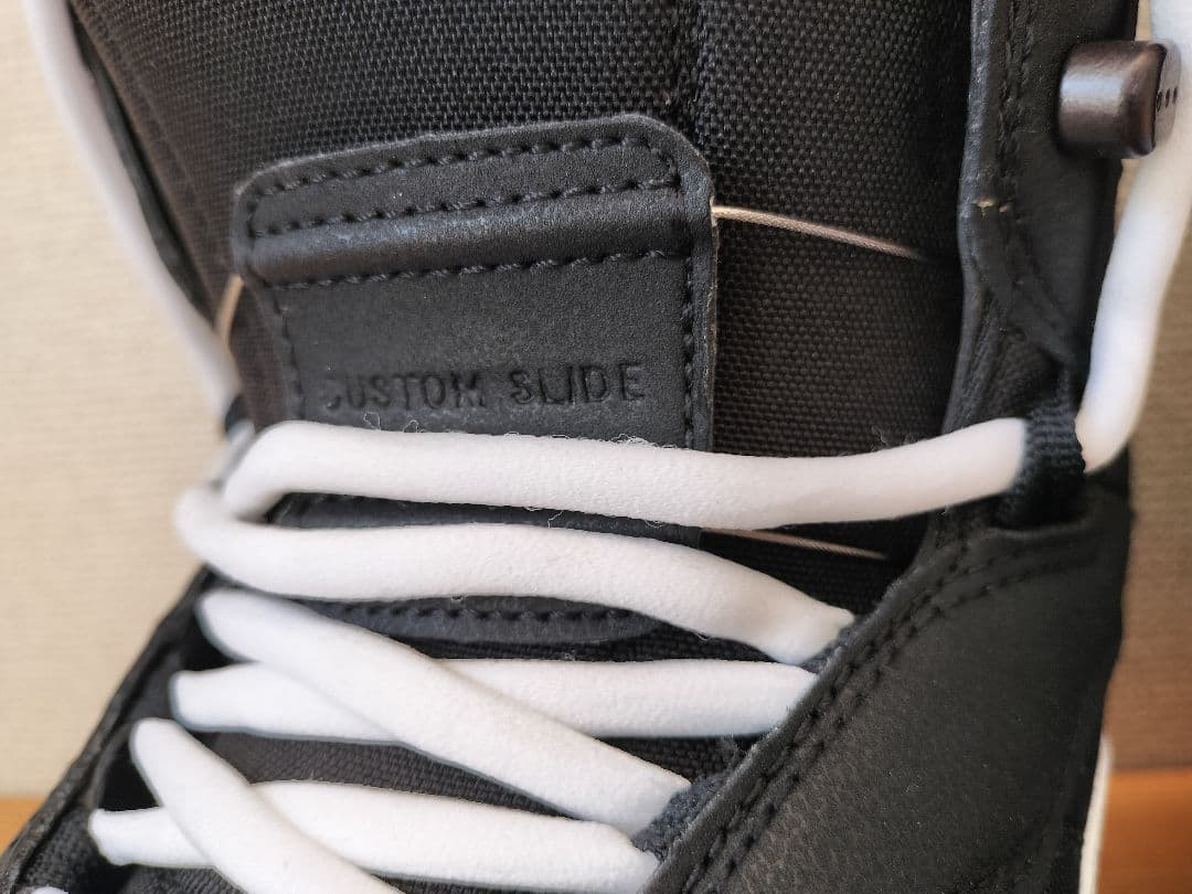 超美品 VANS バンズ Invado OG 2024年モデル28.0cm