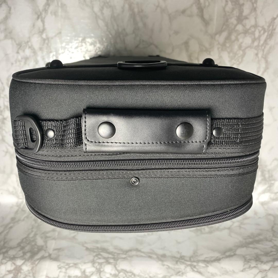 ほぼ新品 ヤマハ 純正 バイオリン 4/4用 セミハードケース ストラップ付き