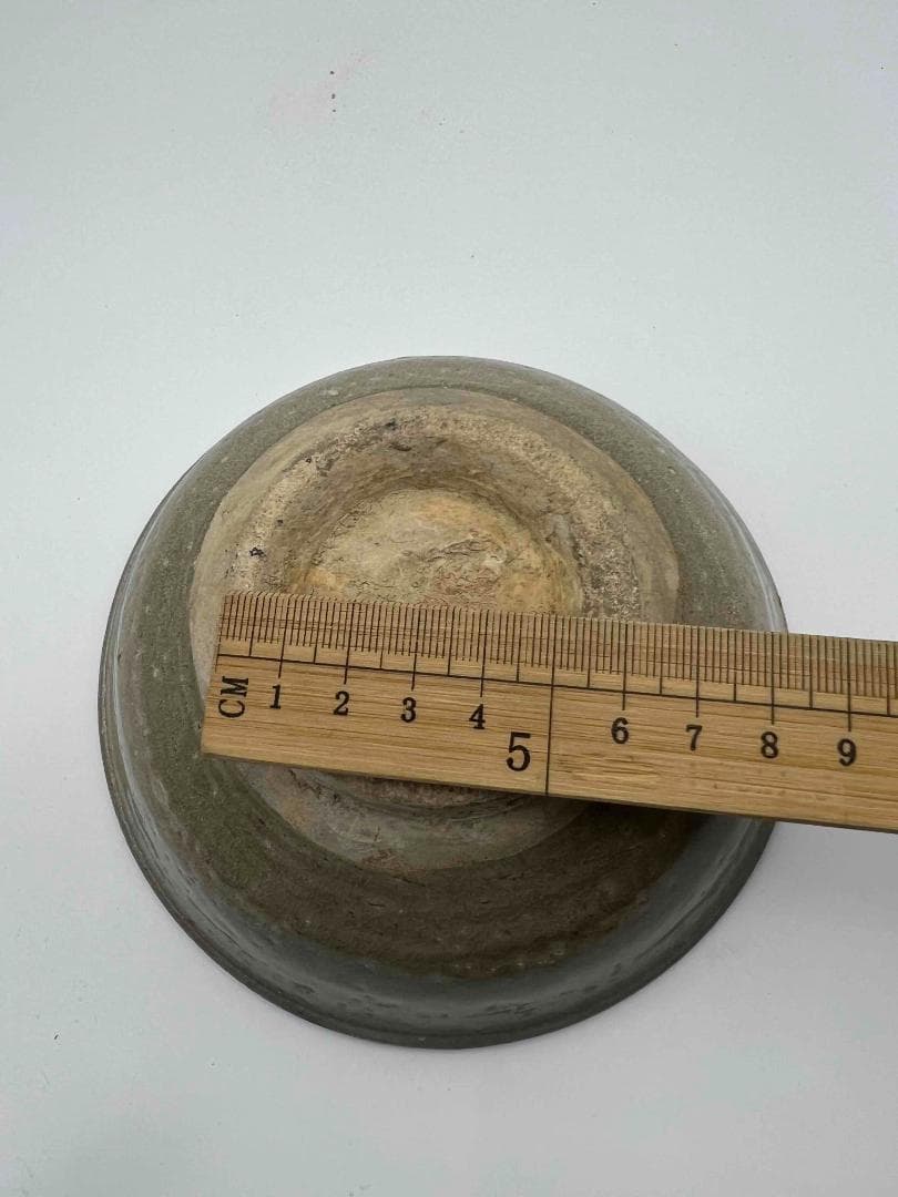 宋時代 青磁 越窯刻字碗 【祿祿】茶鉢 唐物 古賞物