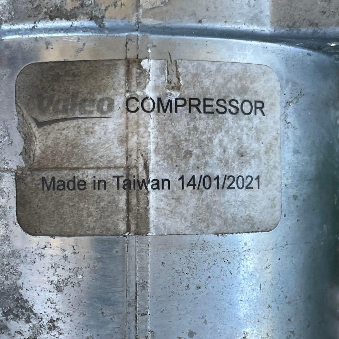 MH21S ワゴンR エアコンコンプレッサー No.8698