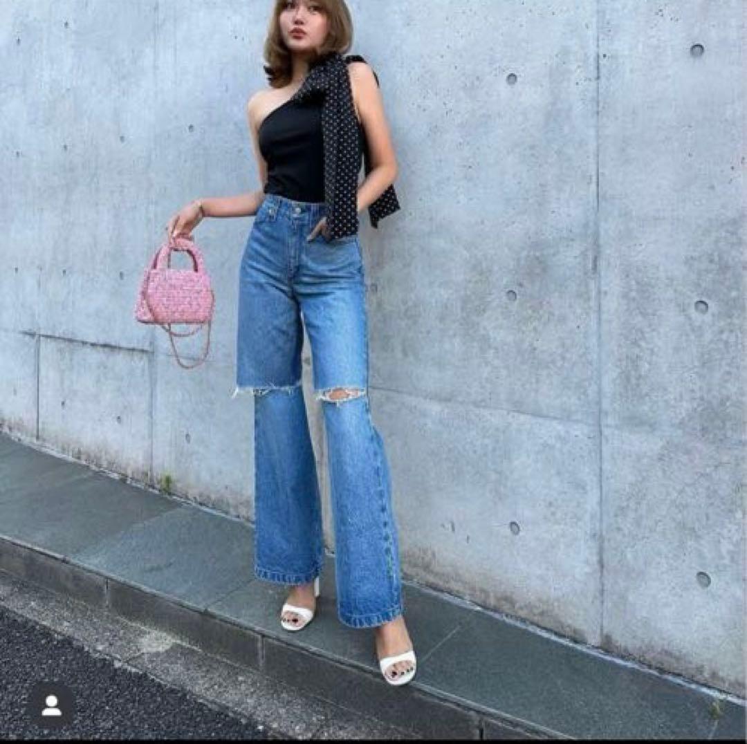 新品タグ付shellerシェリエone shoulder ribbon tops