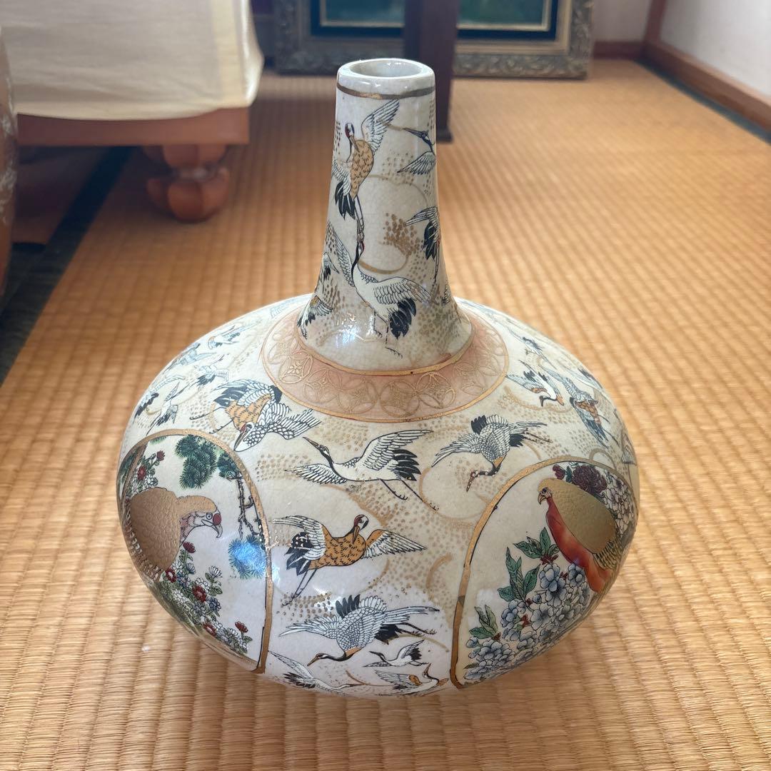 鳥の絵柄 陶器 花瓶　薩摩焼