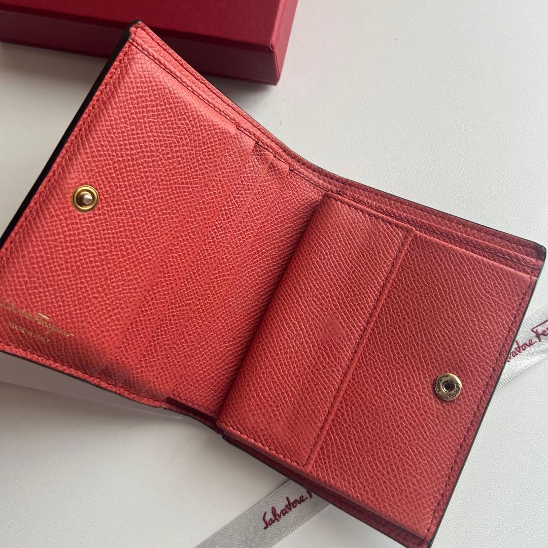 44 美品 Ferragamo サルバトーレフェラガモ 2つ折り財布