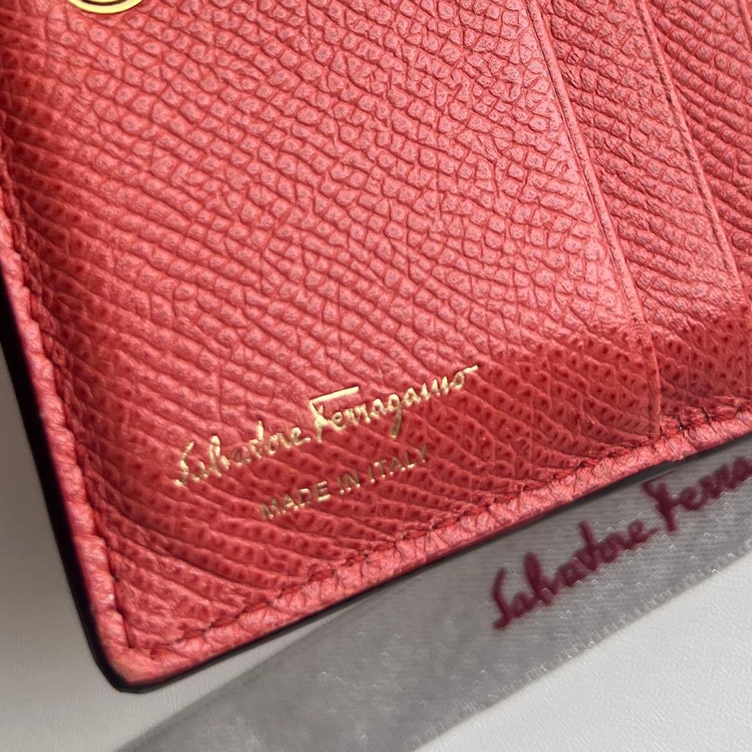 44 美品 Ferragamo サルバトーレフェラガモ 2つ折り財布
