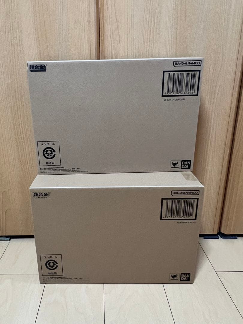 【未開封】 超合金 MSN-04FF サザビー/RX-93ff νガンダム