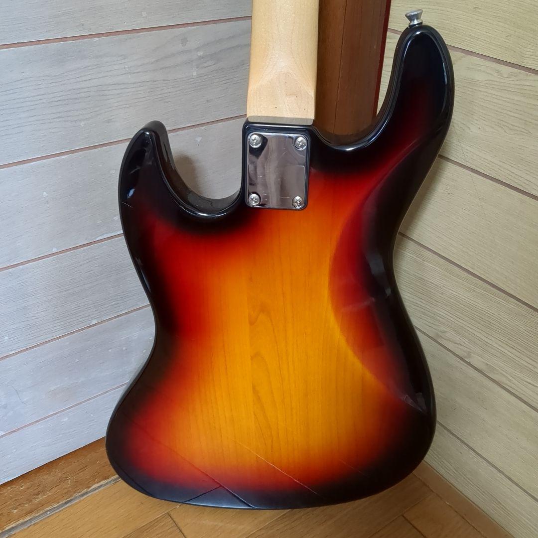 エレキベース サンバースト
