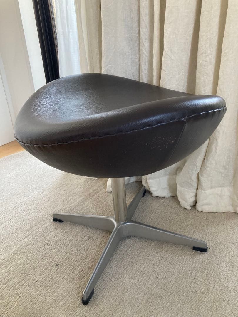 アルネ・ヤコブセン　エッグチェア・オットマン　フリッツハンセン　本革リプロダクト