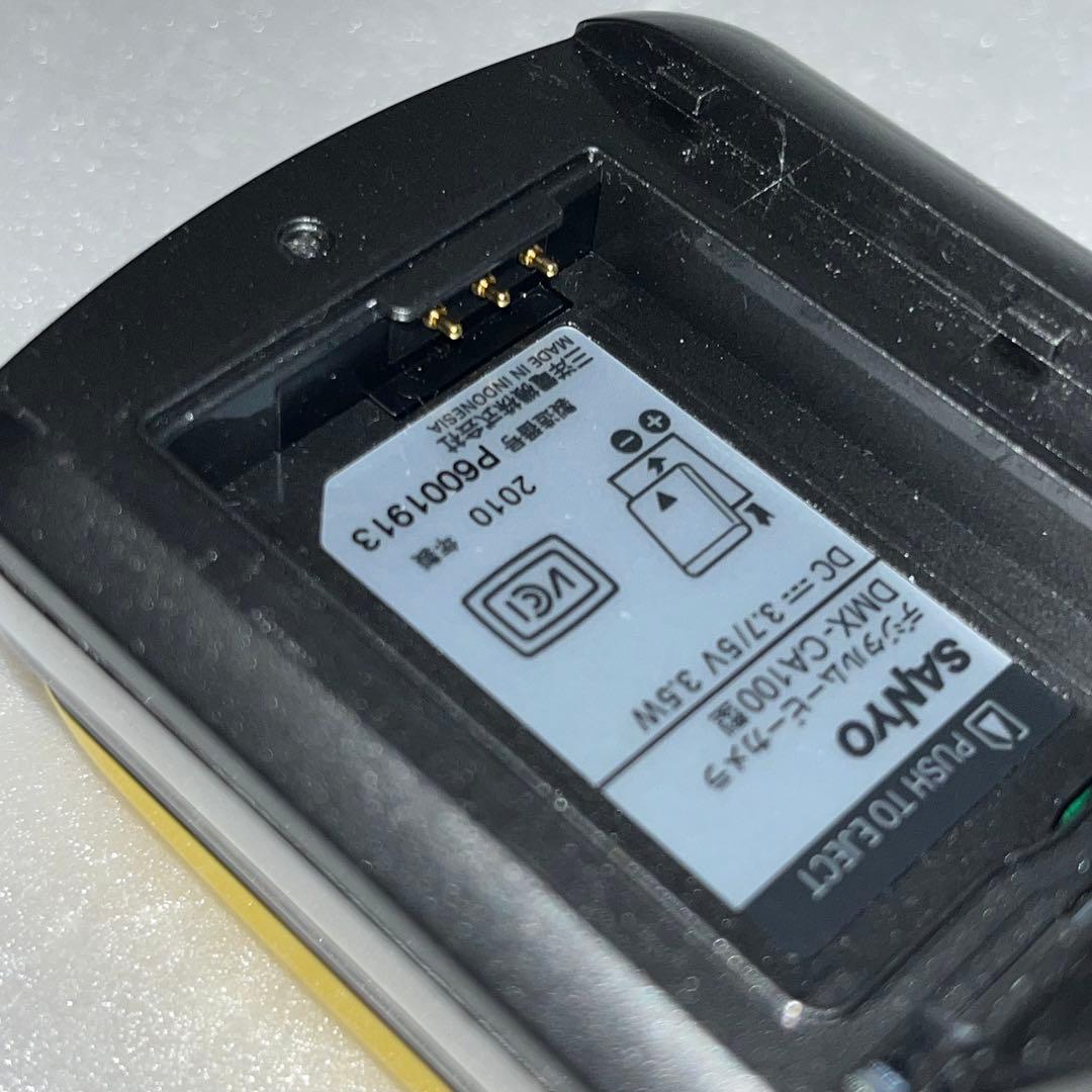 ☆人気美品☆SANYOデジタルムービーカメラXacti DMX-CA100Y