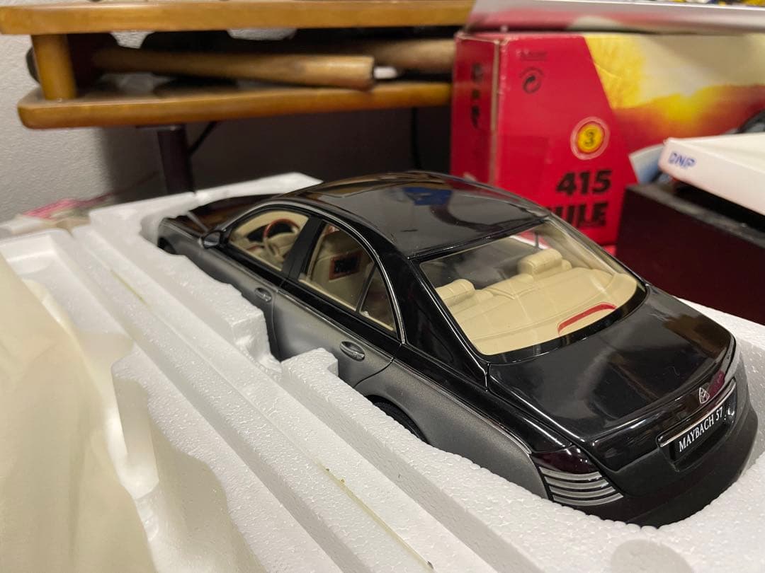 オートアート　メルセデスベンツ　マイバッハ57