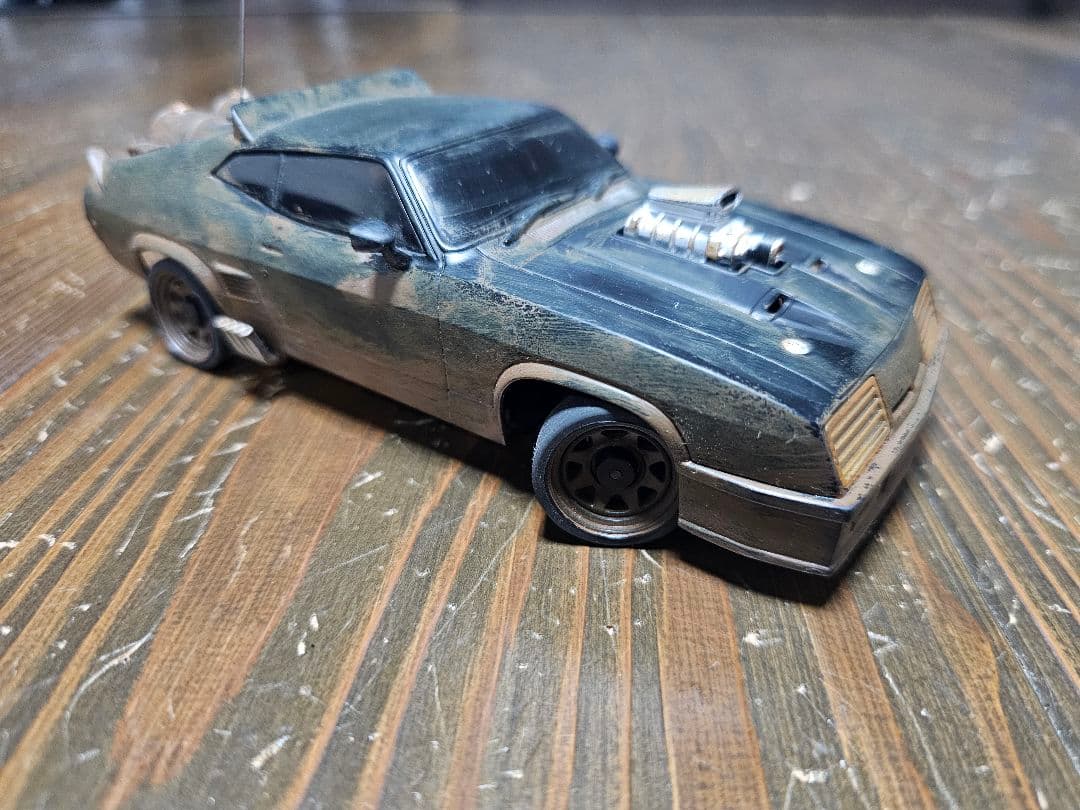 ラジコン　ミニッツ京商　マッドマックス