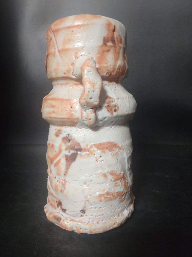 バツグンのアガリ!!若尾利貞造 志野花入 共箱 検（無形文化財