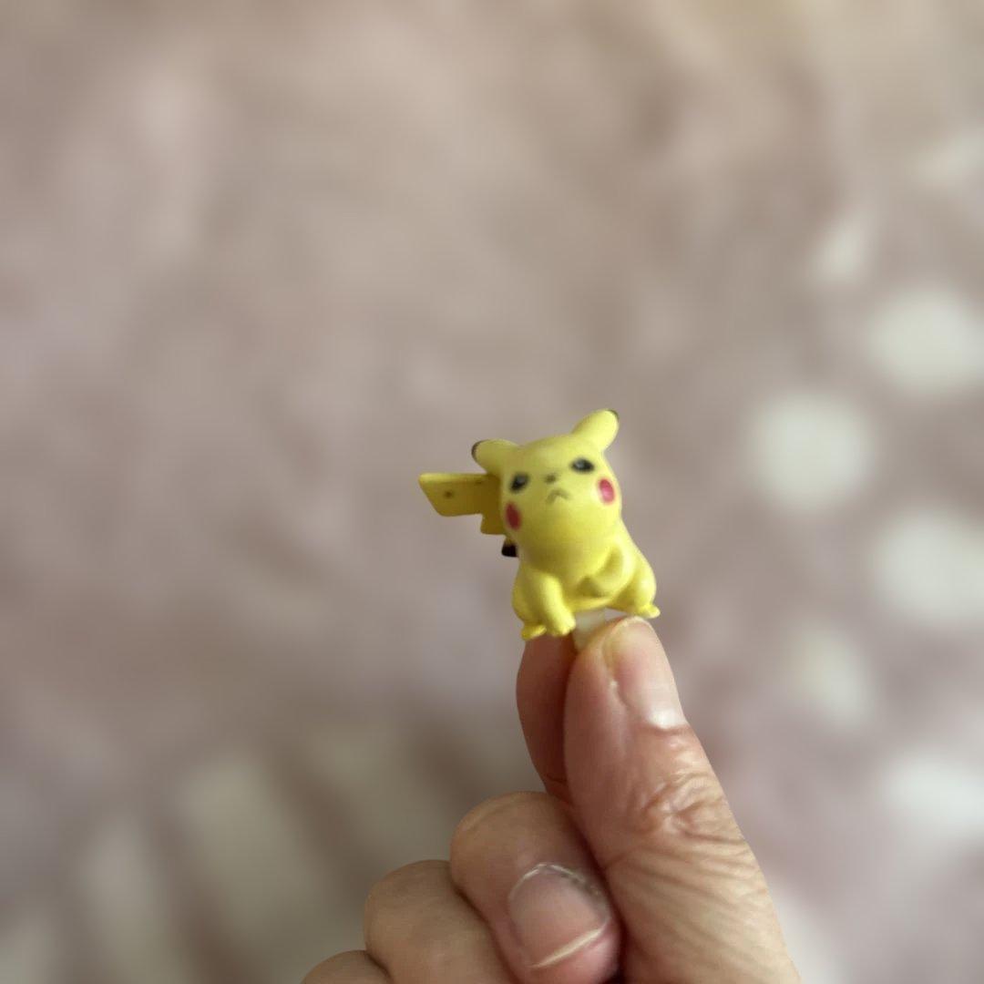 初期　ピカチュウ フィギュア