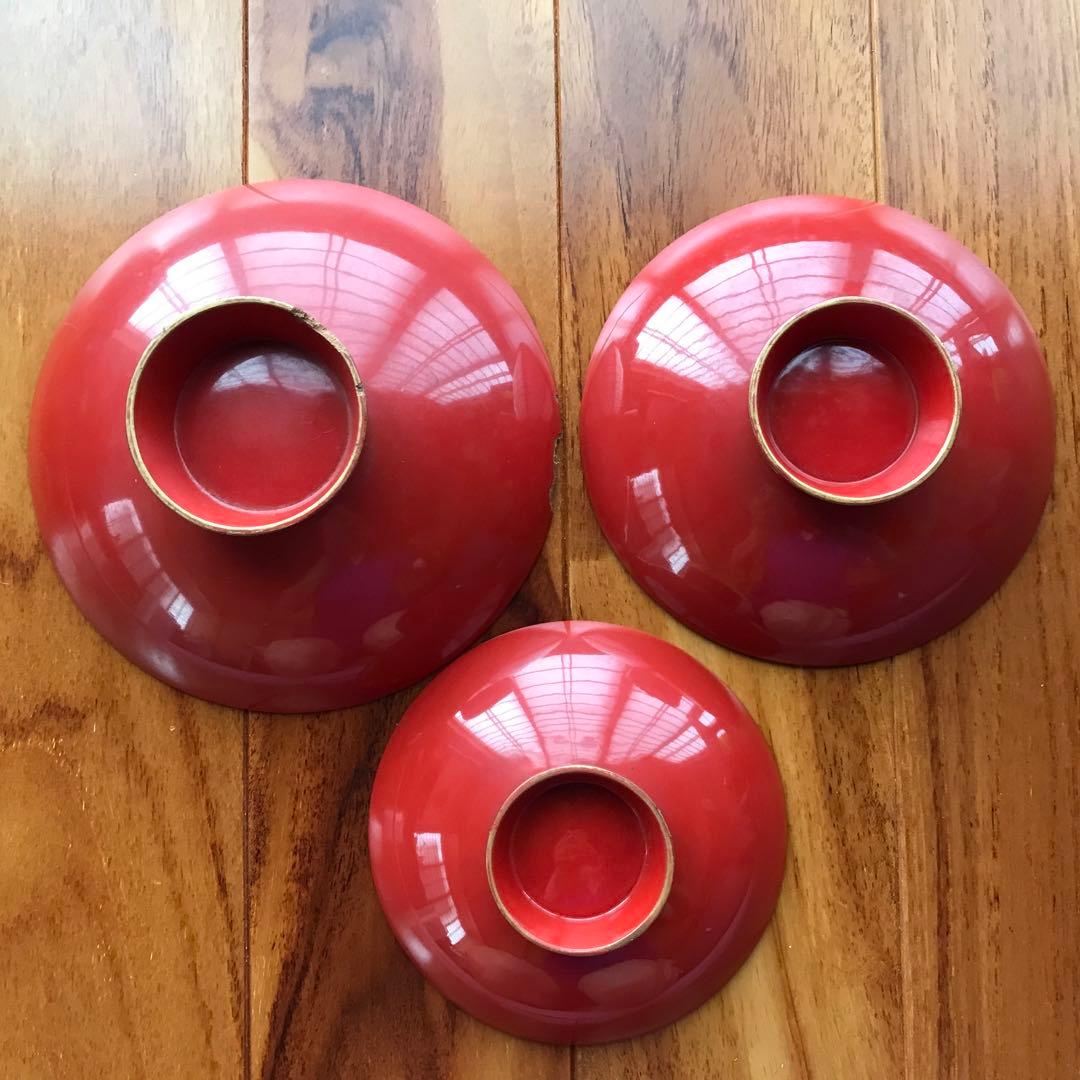 赤い漆の花弁模様　膳セット