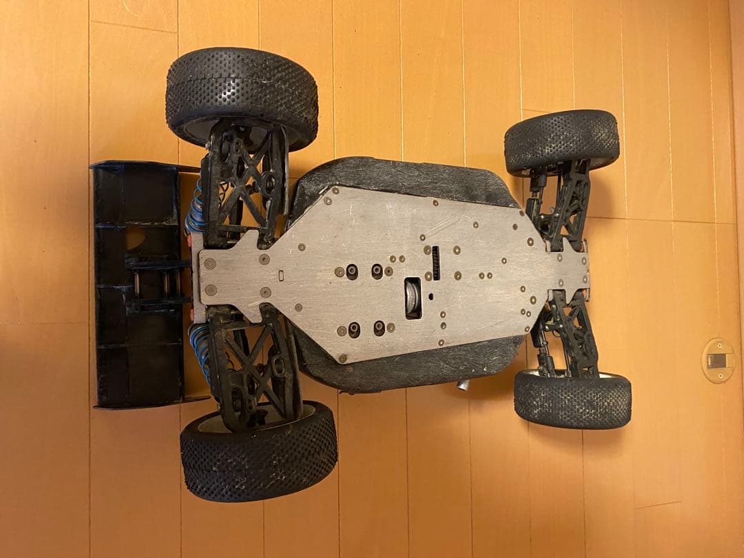 京商Inferno mp9 1/8 エンジンラジコンバギー