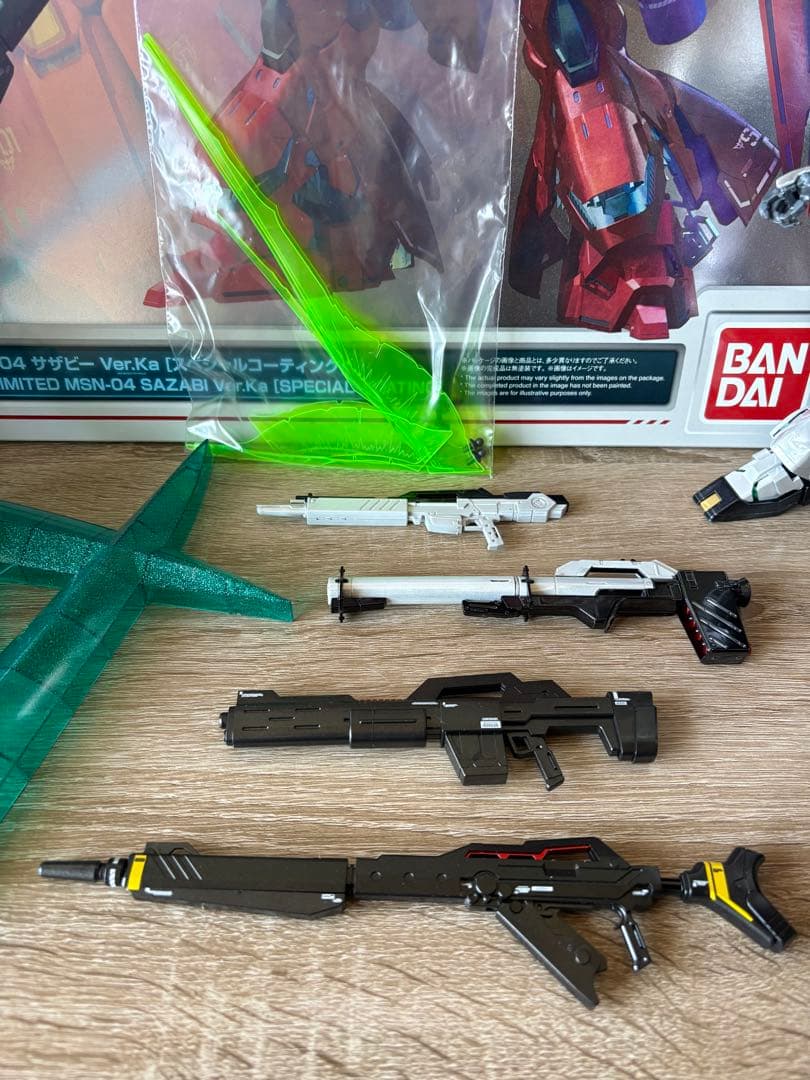 MG 1/100 ver.ka νガンダム サザビー 超メルカリ市中限定出品