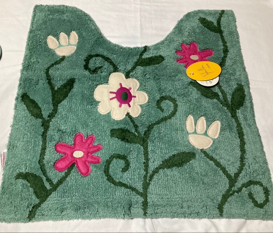 新品＊シビラ トイレタリー トイレセット4点＊トイレマット、フタカバー　スリッパ