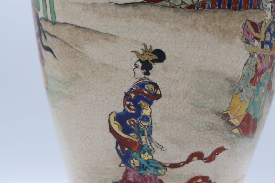 田寿官　薩摩焼　人物紋瓶　送料込み250626