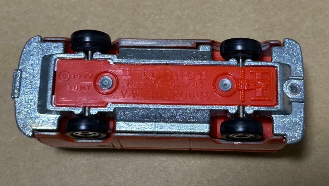 トミカ フォルクスワーゲン マイクロバス