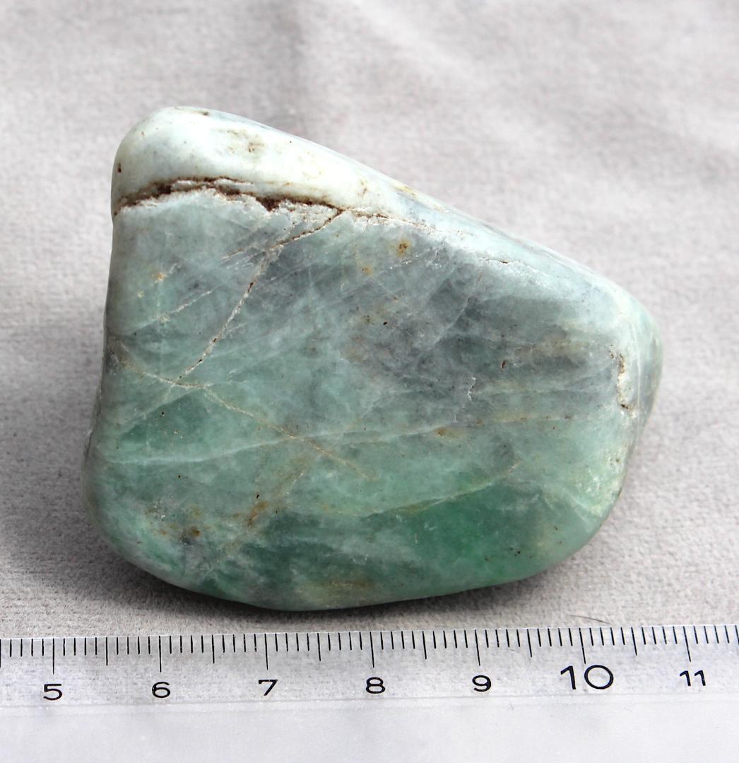 松田様専用出品［極上海中翡翠］糸魚川翡翠 海石 原石 137.1g - メルカリ