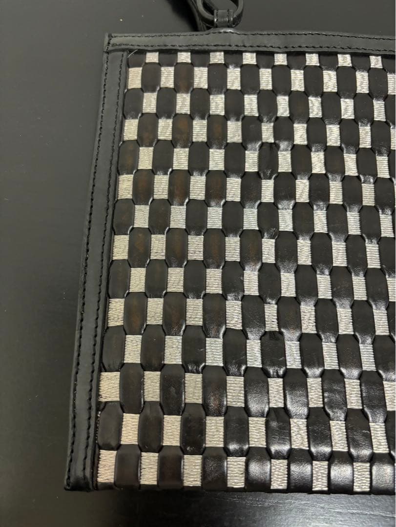 bbyaywaterr:Valextra: 薄型メッシュパーティバッグ、