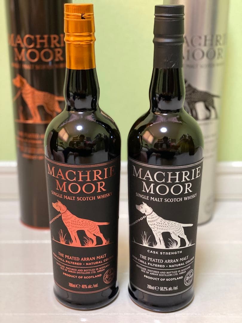 アラン マクリームーア 旧ボトル ２本セット MACHRIE MOOR 楽天市場】アラン モルト マクリー・ムーア 箱付き（並行品）/700ml/46