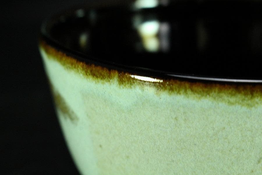 茶道具 膳所焼 色絵兜茶碗 共箱 未使用(K-A500) - メルカリ