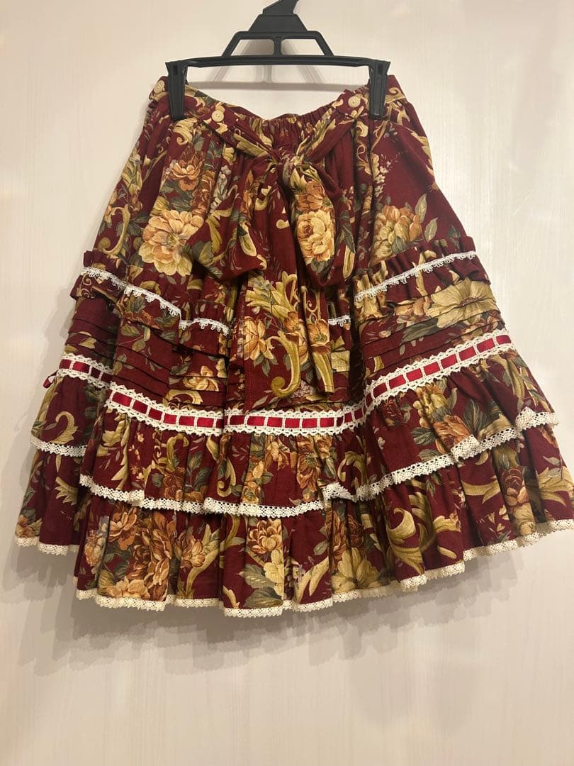 BABY, THE STARS SHINE BRIGHT スカート