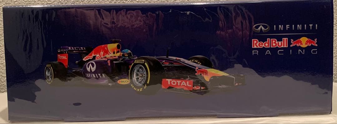 1/18 INFINITI REDBULL RACING RB10 S.ベッテル