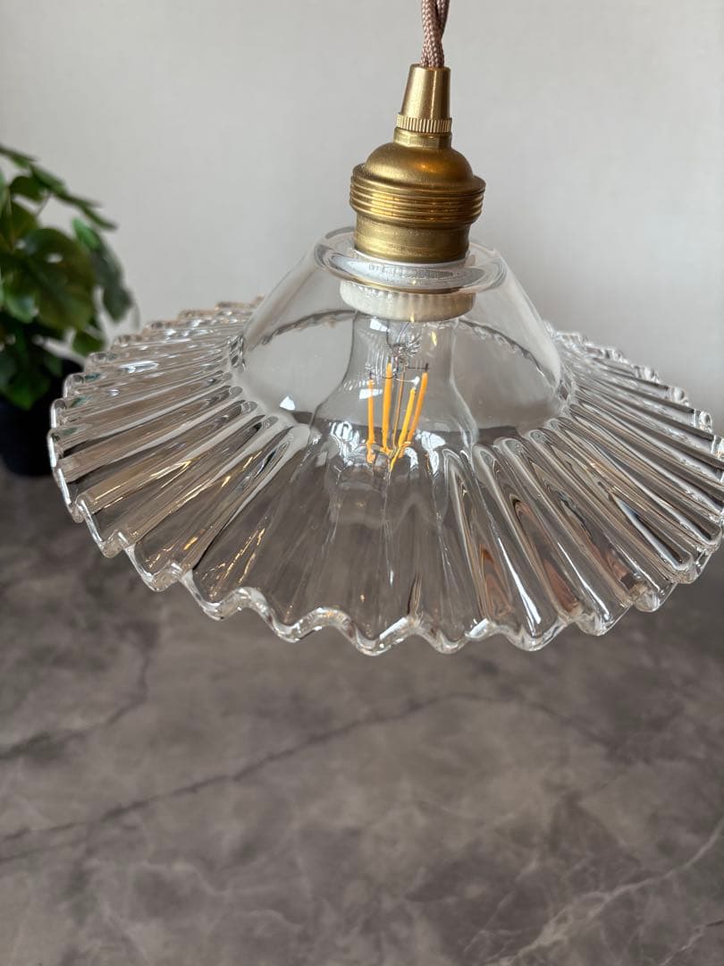 希少！！ガラス製　アンティーク ペンダントライト　(電球もお付けします)