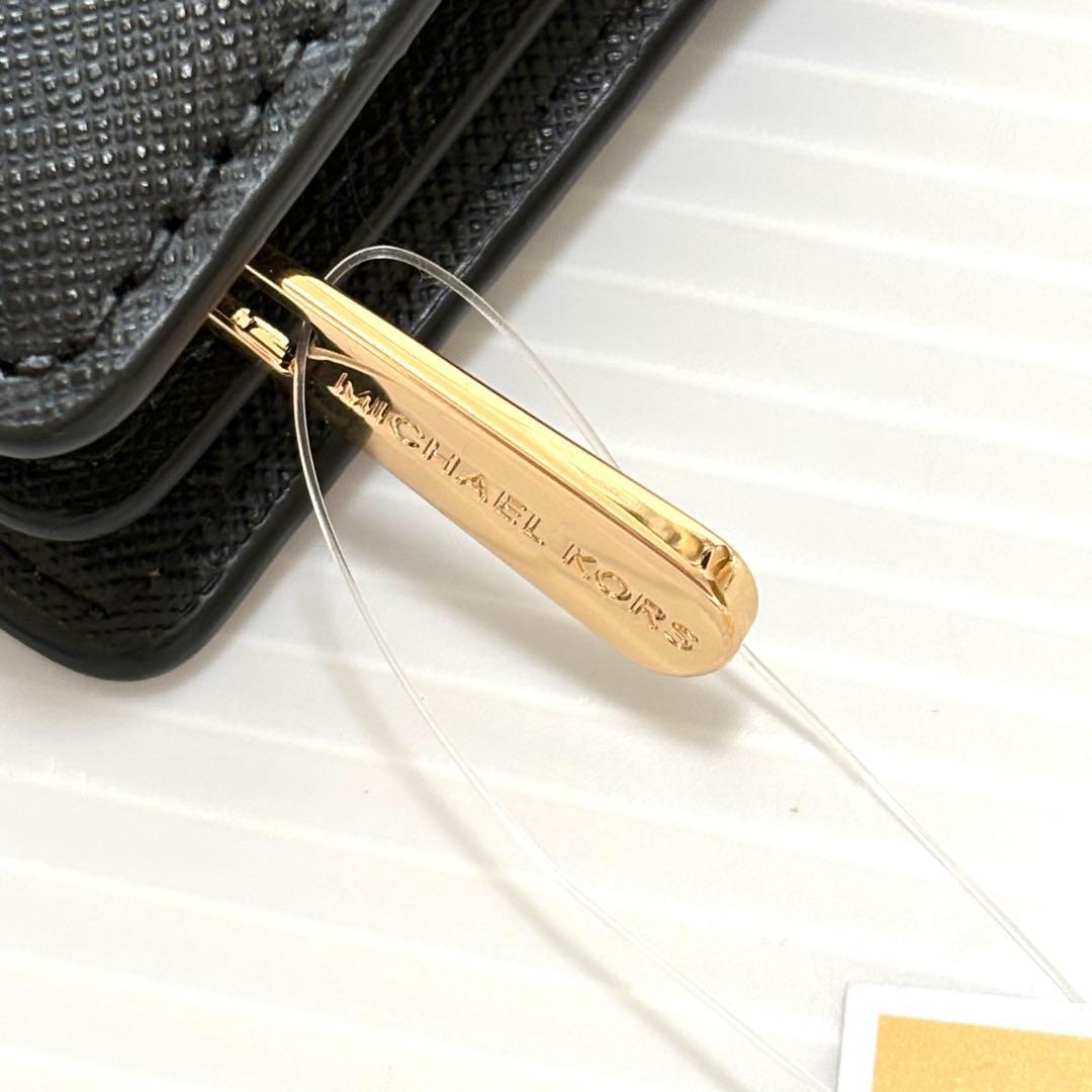 ⭐︎ 【新品、未使用品】※タグ付き♪かわいい♡マイケルコース 2つ折り財布ブラック