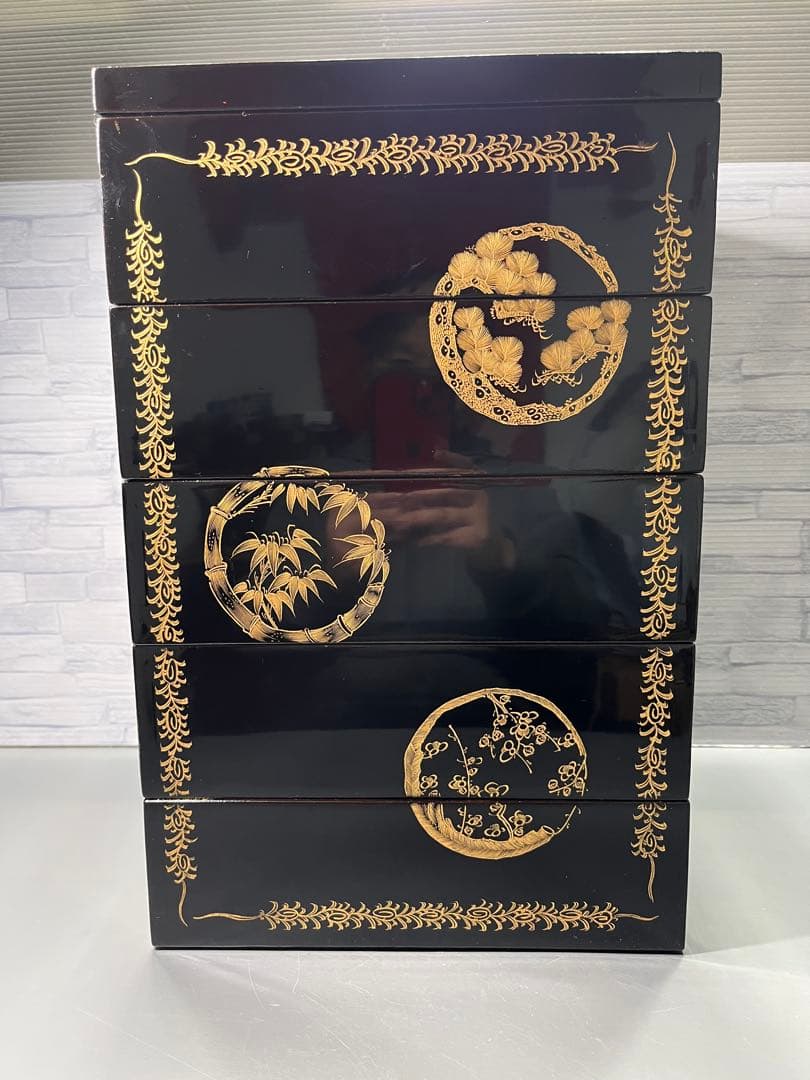 明治三十五年　外黒内朱　沈金蒔絵　五段重箱　木製　大きめ